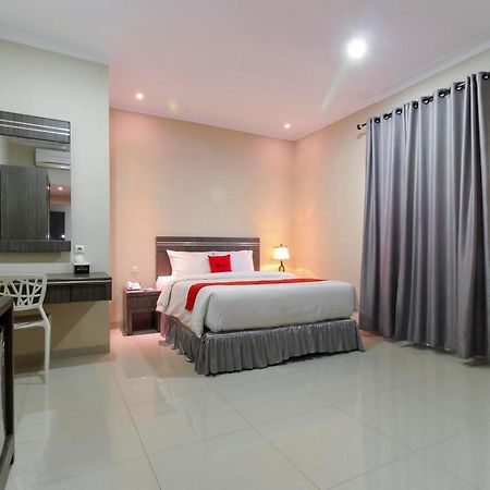 Reddoorz Plus Syariah @ Jalan Sriwijaya Medan Extérieur photo