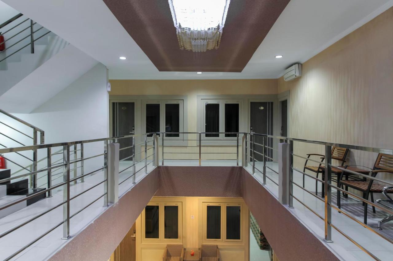 Reddoorz Plus Syariah @ Jalan Sriwijaya Medan Extérieur photo